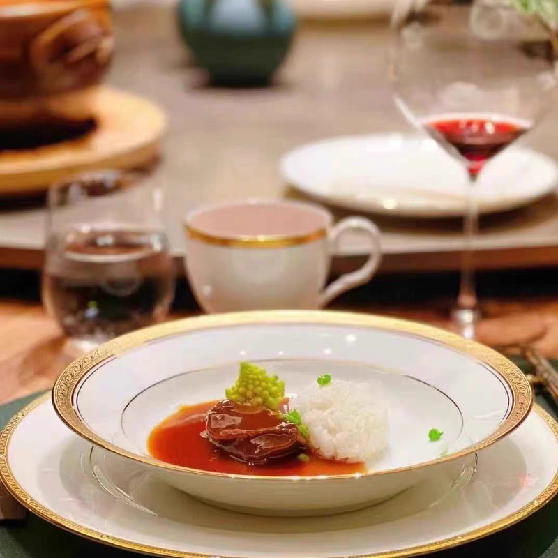 Hotel Club Creative Round Gold-Rimmed Soup Plate Dish Tableware Chinese-Style Ceramic with Gold and Blue Accents