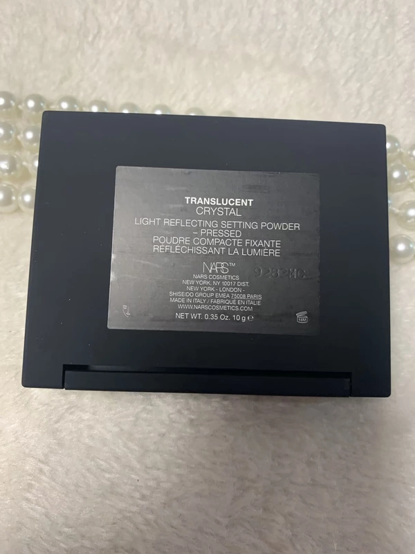 Duty-free NARS phấn trang điểm trong suốt nhẹ nhàng phấn phủ nhẹ trong suốt bột mật ong 10g phấn phủ kiểm soát dầu - Quyền lực