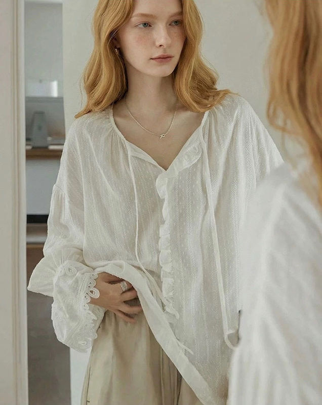 Korean Dongdaemun Moia Heavy Lace Trim Shirt #