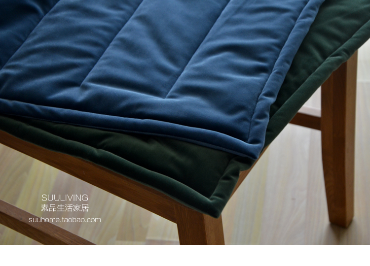 Màu đơn giản nhung nhung retro màu xanh đậm đệm đệm đệm sofa đệm phần mỏng bốn mùa mat tùy chỉnh thảm trải ghế