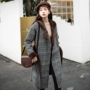 Áo khoác lông cừu kẻ sọc eo nữ 2018 thu đông mới phiên bản Hàn Quốc của áo khoác lửng gió retro hoang dã của Anh vest dạ nữ