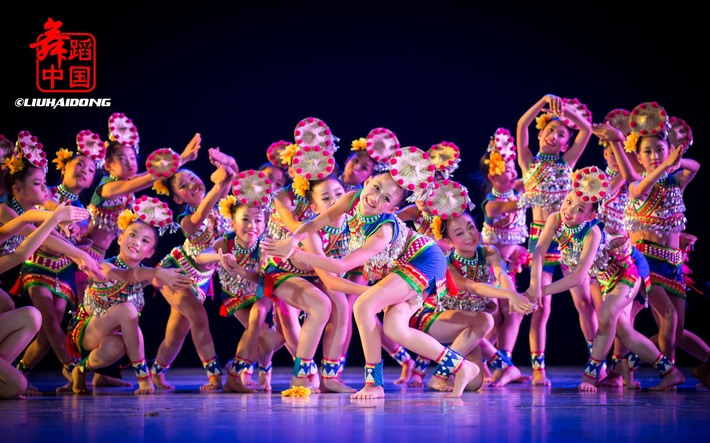 Xiaohe phong cách trang phục trẻ em, bờ sông, trang phục thắt lưng hoa nhỏ, trang phục biểu diễn múa Đại shop bán đồ trẻ em
