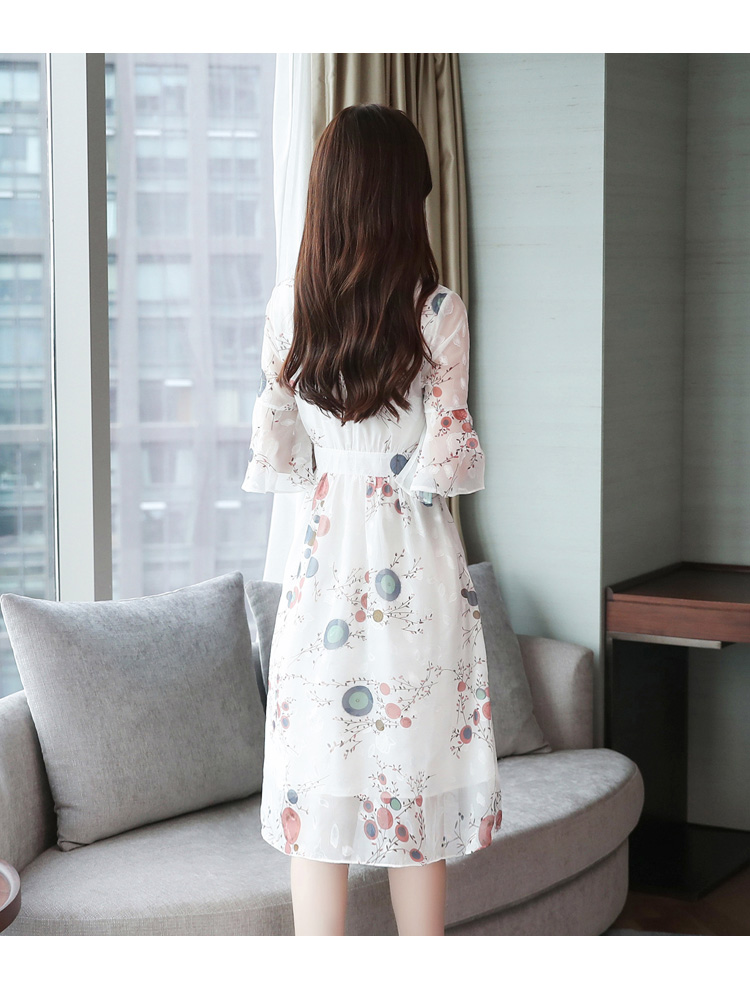 VK旗艦店 韓國風雪紡氣質超仙顯瘦收腰喇叭袖長袖洋裝