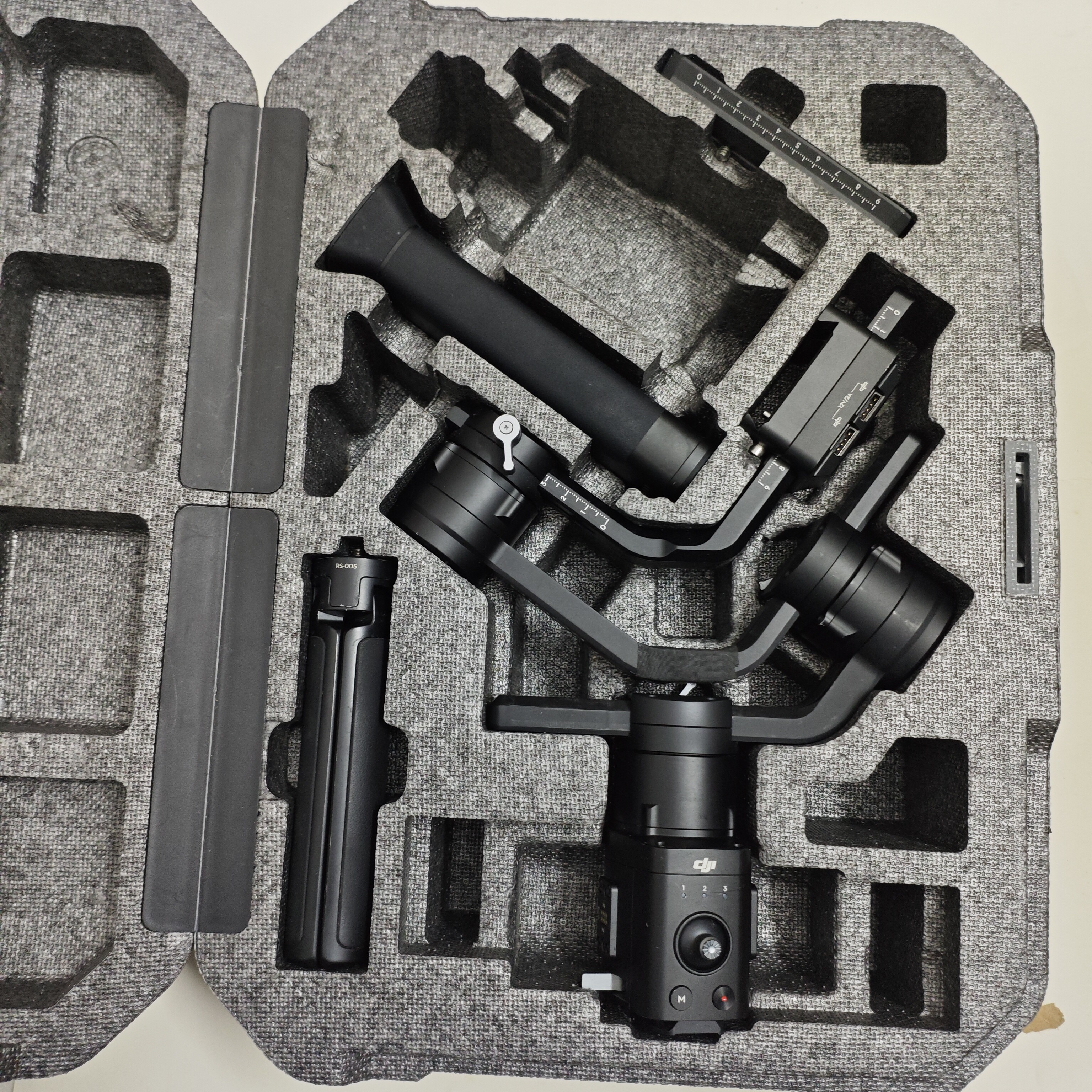 Used/ DJI Ronin S handheld SLR camera gimbal stabilizer mirrorless camera three-axis anti-shake gimbal handle