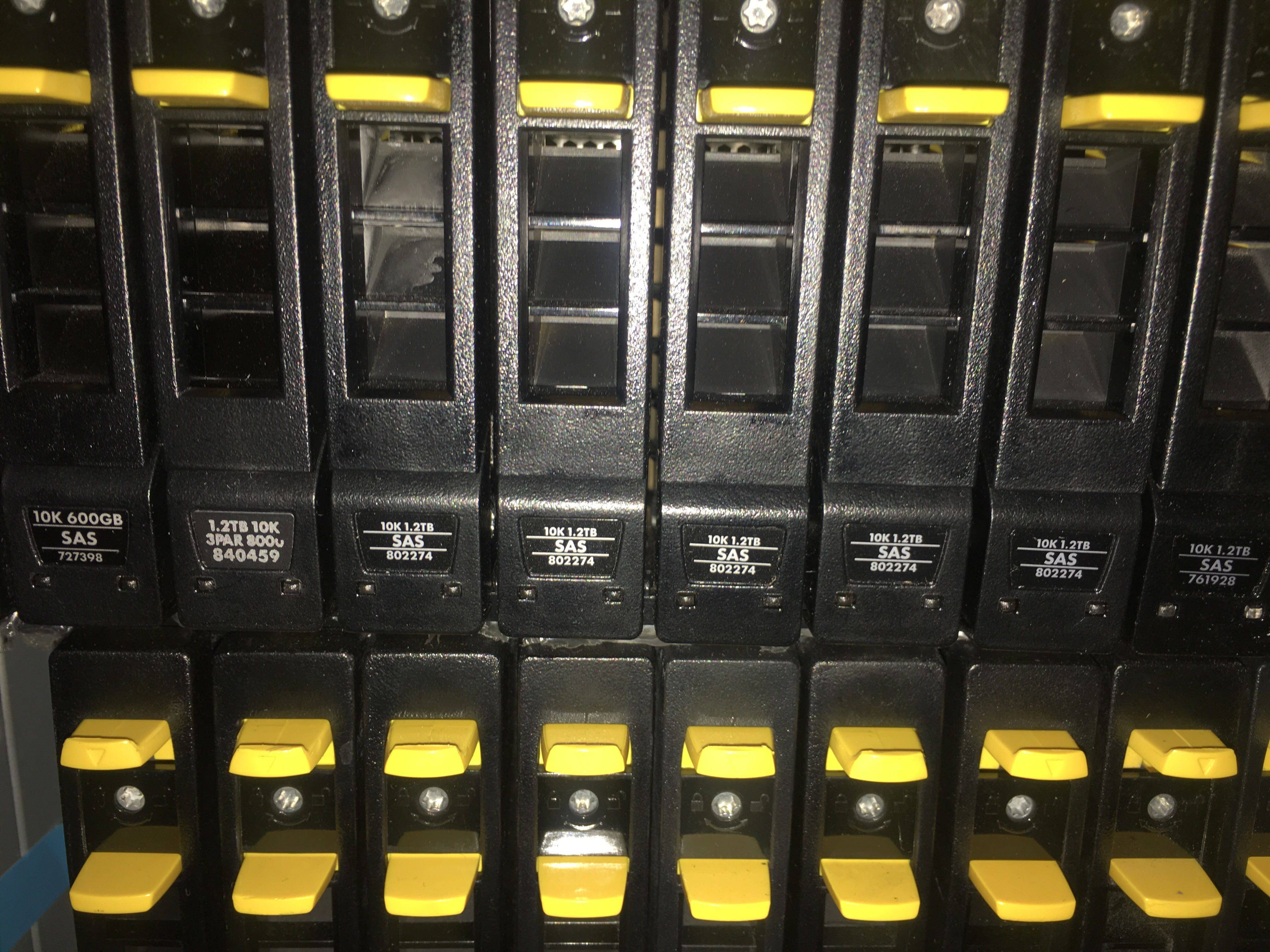 HP 3par E7X49A 840457-001 1 2TB SAS 2 5 hard discs