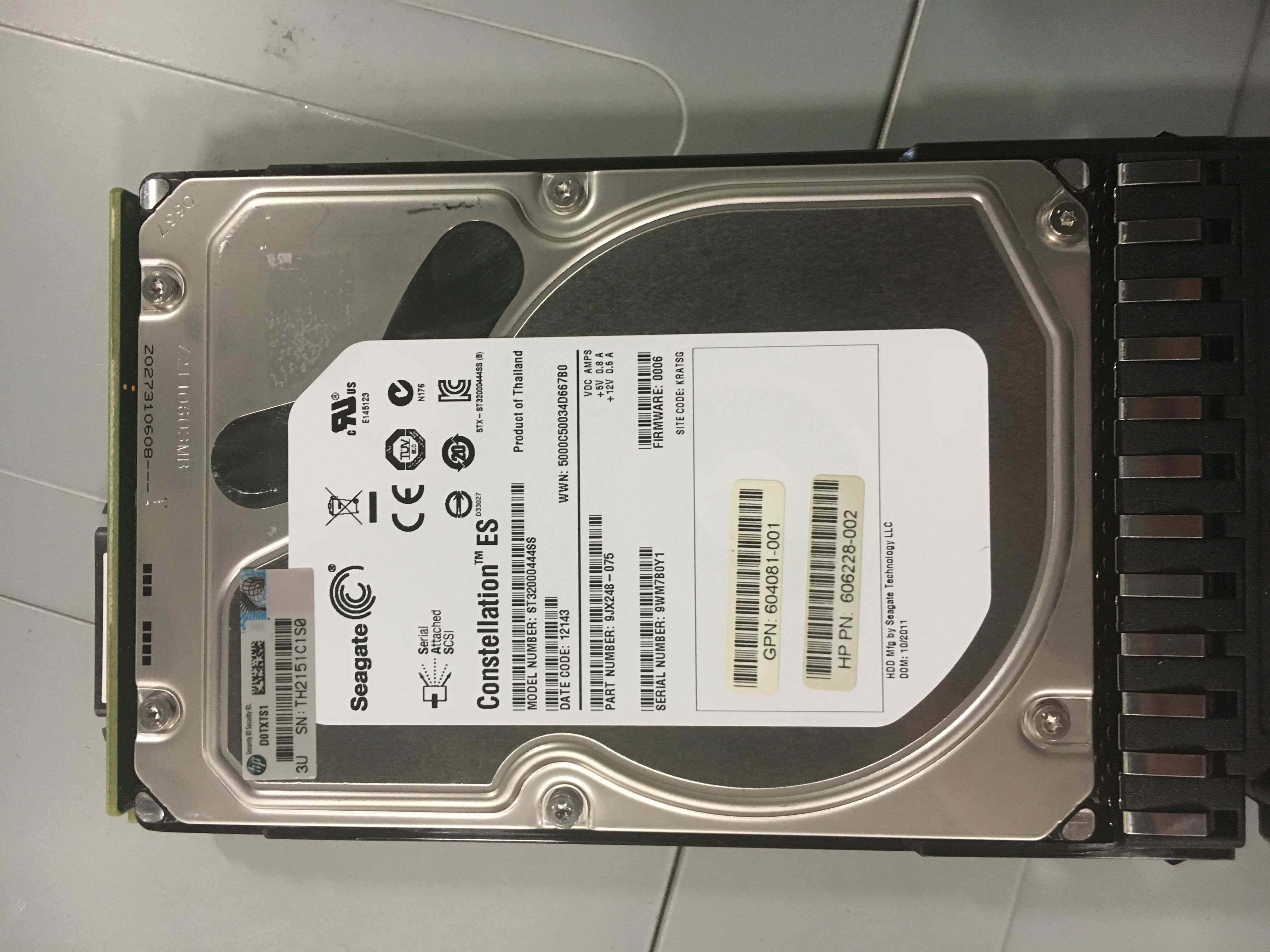 HP HP HP AW555A 605475-001 604081-001 HP 2TB P2000 6G 7 2K