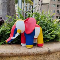 British Homzy Monterian bookstore oversized doll ornaments bookend leather animal decoration elephant doll