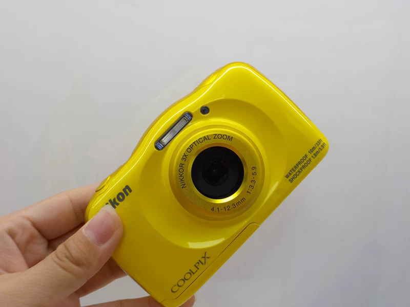 Nikon, камера для студентов, карты