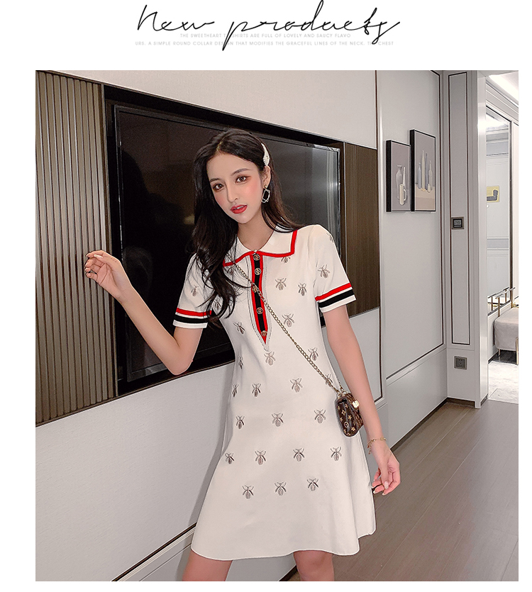 VK旗艦店 韓系娃娃領蜜蜂刺繡針織短袖洋裝