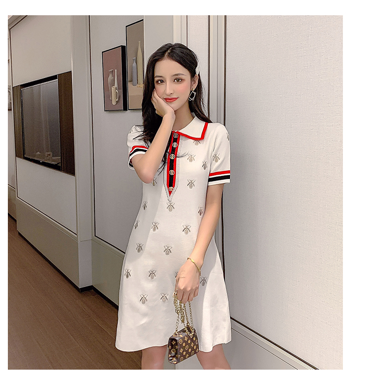 VK旗艦店 韓系娃娃領蜜蜂刺繡針織短袖洋裝