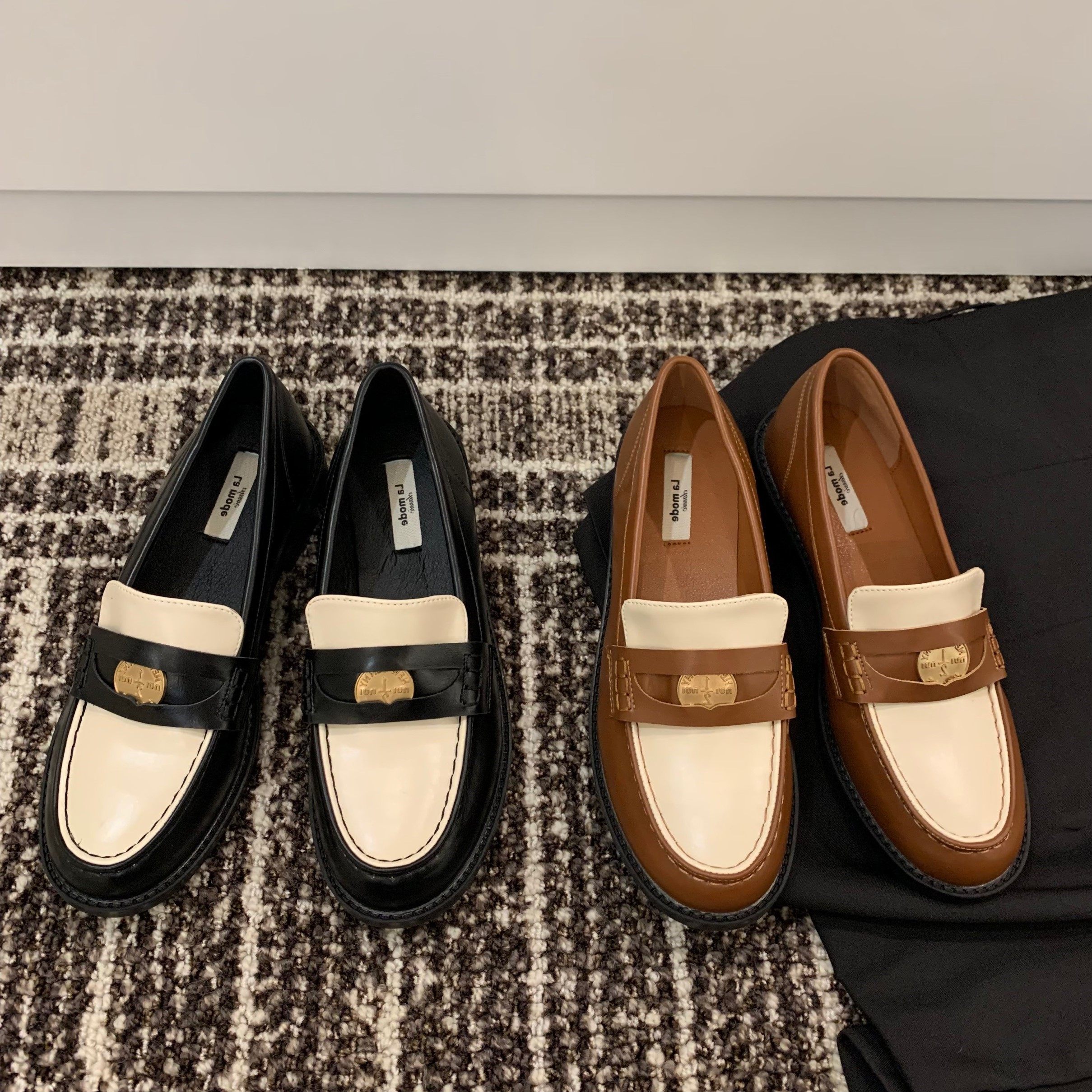 High-quality ~ ITSK loafer women's round toe flat British style color matching small leather shoes low-heeled shoes