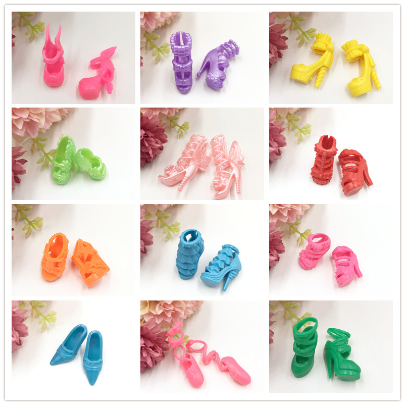 Dressup doll phụ kiện chính hãng phụ kiện giày Barbie có thể mặc búp bê cô gái cao gót giày thời trang khởi động ngắn mát mẻ búp bê giá rẻ