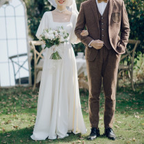 Light wedding dress Mori super fairy travel shoot 2022 new bride looks thin welcome trailing outdoor lawn location go out yarn