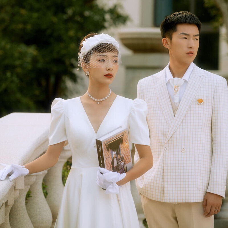 The store returns to pass the thousand French -style light wedding dress minimalist Super Xianheben retro satin Shooting 20 shots 20 The store returns to pass the thousand French -style light wedding dress minimalist Super Xianheben retro satin Shooting 20 shots 20