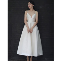 Satin light wedding dress simple French style 2022 new bride small white slim travel photo retro dress summer