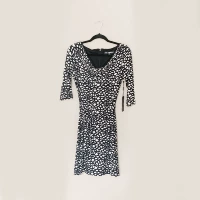 Черно -белая розовая принт