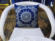 Wax dyeing and holding pillows resting on pillows with pillow cushions set as processed meals mat tea XI set for batik clothes processing Non-Nining Wax Dyeing