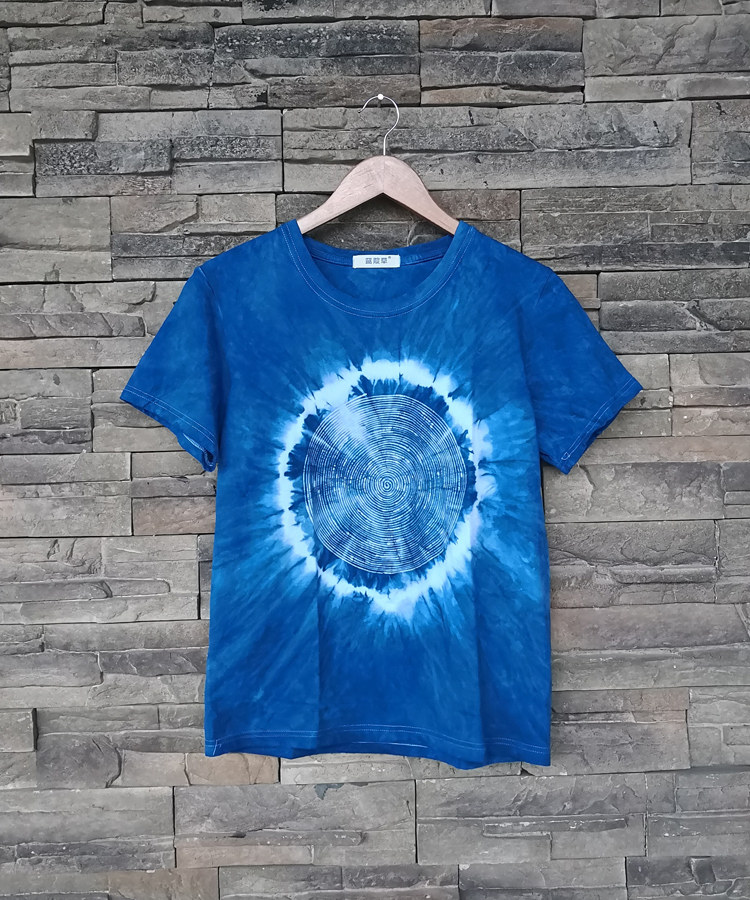 (Indigo Grass) Original plant blue dyed indigo batik T-shirt with annual ring pattern tie-dyeing gift