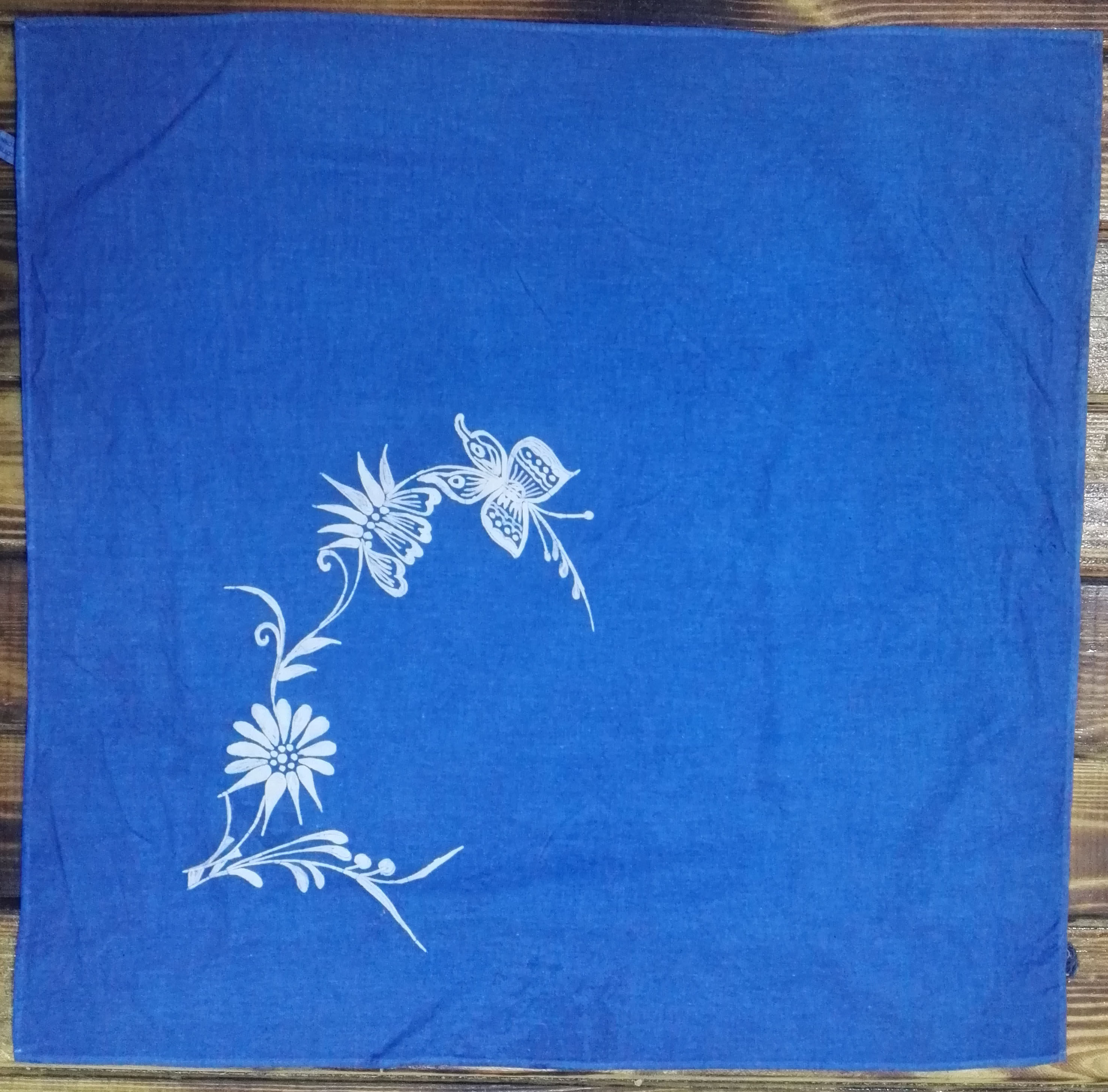 Wax-dyed handkerchief towel set to be processed Guizhou batik danzhai batik garment clothing pure cotton plant dyeing and blue dyeing