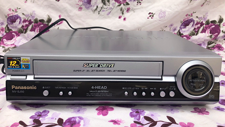Lose money selling 15 new Panasonic Panasonic vintage video recorder NV-SJ50VHS sophomore area