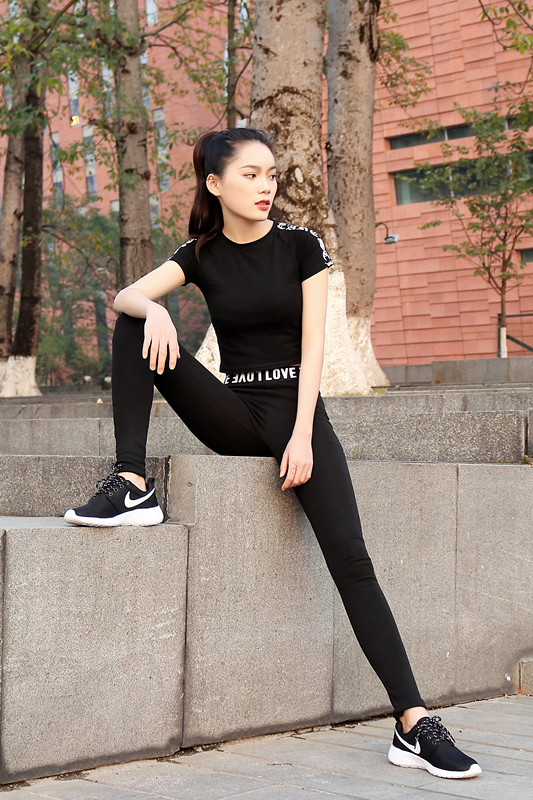 New hip hop tập thể dục jazz múa xà cạp phụ nữ chặt chẽ đàn hồi yoga quần áo hoang dã mặc mỏng quần áo giảm béo quần tây nữ lưng cao