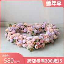 Proposal confession creative floral props romantic heart shape flower arrangement Valentines Day layout window net red wall hanging flowers