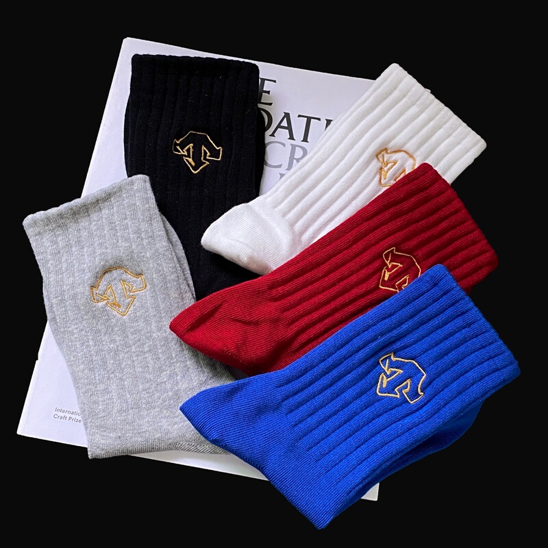 Japanese-Style Embroidered Pure Cotton Men's Socks, Autumn and Winter Mid-Length Unisex Sports Trendy Breathable High-End Anti-Odor Socks