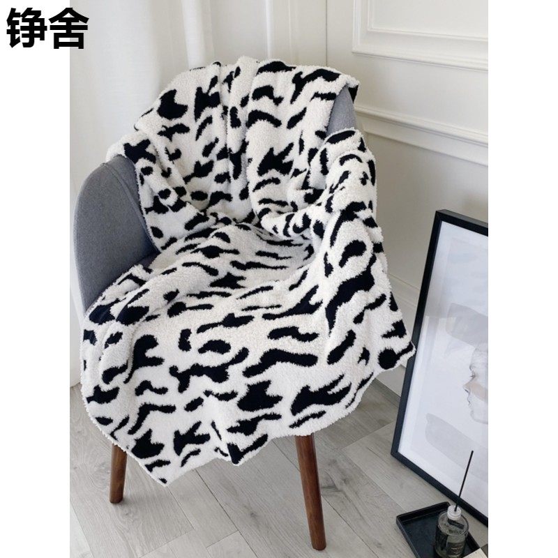 Spring Fall Halves Flannel Cloak Shoulder Blanket On-board Blankets Cream Wind Sofa Blanket Cover Blanket Afternoon Nap Carpet Thickened Towel Quilt-Taobao