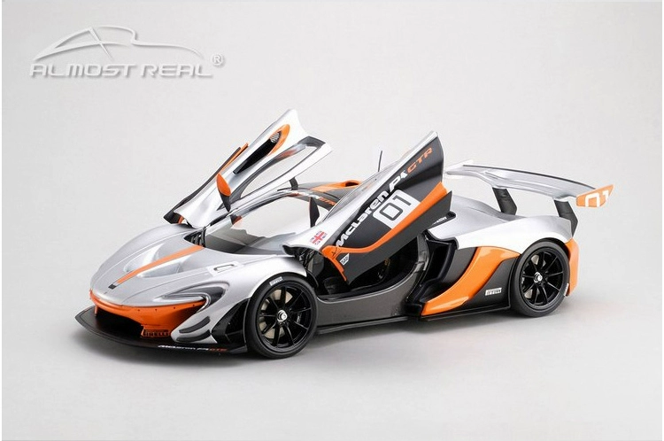 Mô hình siêu xe hợp kim AR gần như thực 1:18 McLaren P1 GTR # Pebble Beach - Chế độ tĩnh