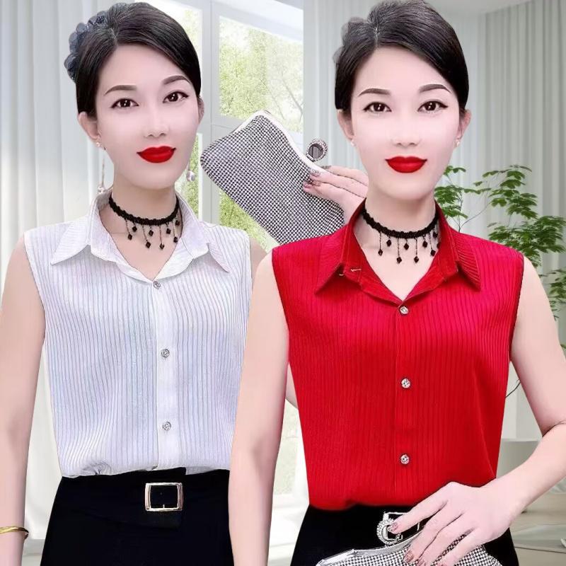 Sleeveless Shirt Layered with a Women's Spring/Summer Vest, Versatile Base Layer, Fashionable Professional Wear, Fake Collar, White