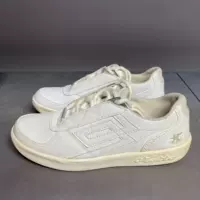 Белый желтый