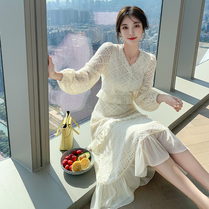 2022 Spring Autumn New Women's Dress Gentle Wind High-end Brother-in-law Design Sensation V Lead Lace Hollowed-out and Thin Ocean Dress Woman