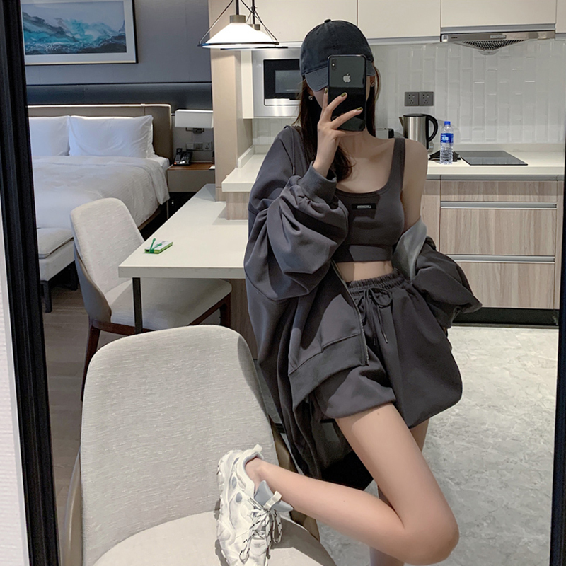 2022 spring and autumn high-end sense net red fried street casual sports sweater suit female small vest shorts three-piece set