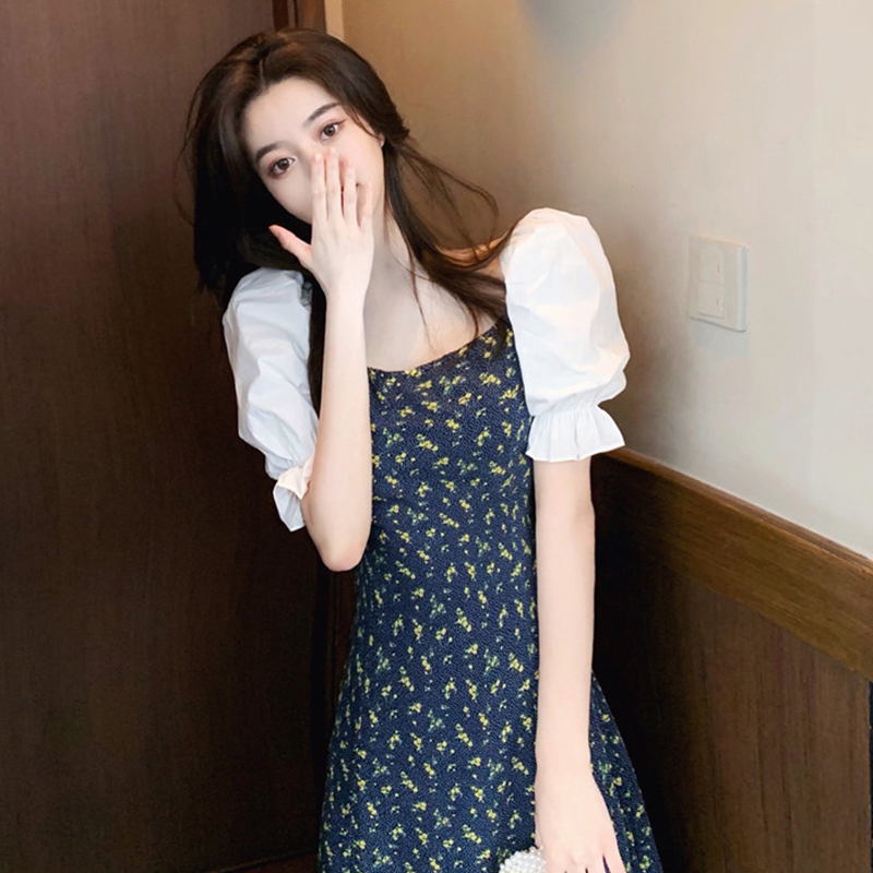 French small floral dress female summer revival ancient square collar puff sleeves waist gentle temperament over the knee long version oil painting skirt