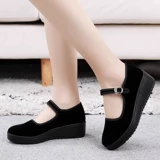 Черные бархатные женские туфли на платформе в старом Пекине в новом стиле, на высоком каблуке и мягкой подошве для отелей, которые не утомляют ноги, рабочая обувь, обувь для мамы