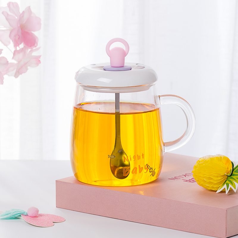 Royal he contracted small pure and fresh and creative express it in transparent glass with cover heat - resistant glass milk a cup of flower tea for breakfast