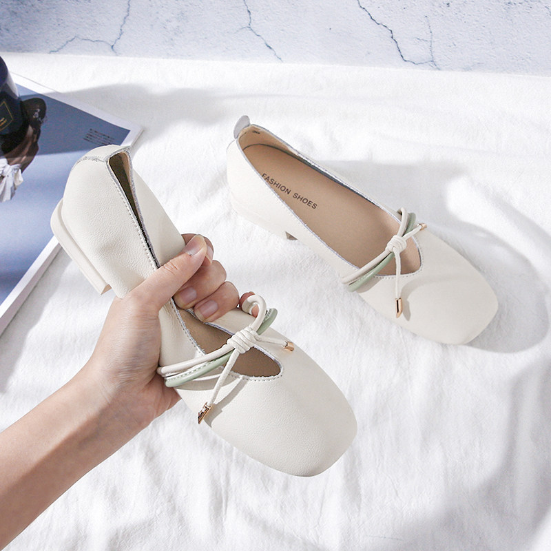 Spring women's shoes 2022 new shallow mouth shoes women's leather wild soft leather white square toe thick heel Mary Jane shoes