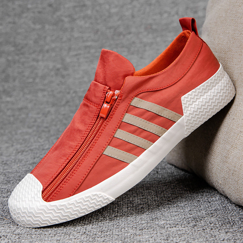 A shoe of a man's summer anti - odor and breathable leisure shoes trend old Beijing men's shoes in 2023