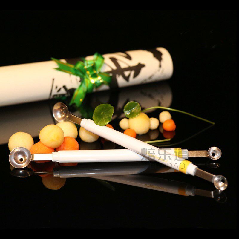 Strawberry Man Double head Mini digging ball spoons Scoop Gouger Fruits Dig Strawberry Spoon Dish dishes Dishes Decorated with decorative embellished tools