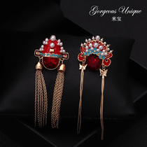 Chinese style retro red knife horse Dan small brooch female tassel champion Lang suit collar pin accessories New Year gift