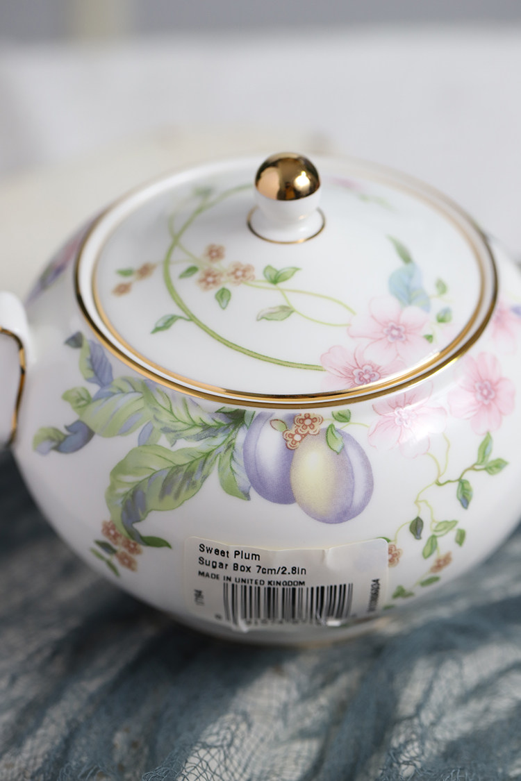 Сейчас в наличии великобритания подлинный Wedgwood Sweet Plum сладкий ягода костяной фарфор кофе Оборудование сахарное бак банка 