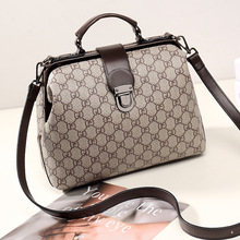 压花复古医生包斜挎包手提包女包