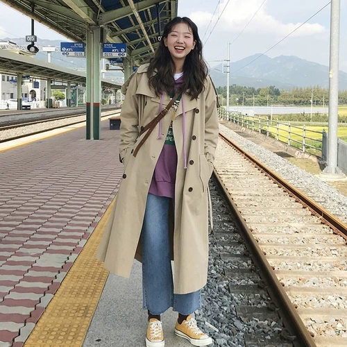 Осенняя хаки цветная куртка