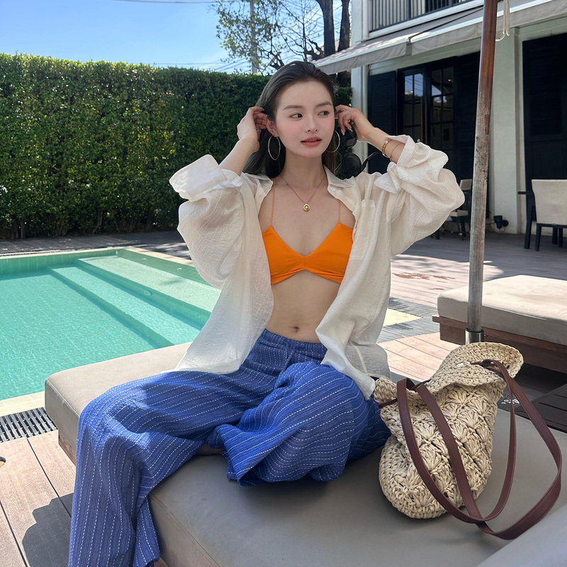 Beach Vacation Style Outfit White Long-Sleeved Slightly See-Through Sun Protection Shirt for Women Summer Korean Style Loose and Versatile Casual Top Beach Vacation Style Outfit White Long-Sleeved Slightly See-Through Sun Protection Shirt for Women Summer Korean Style Loose and Versatile Casual Top