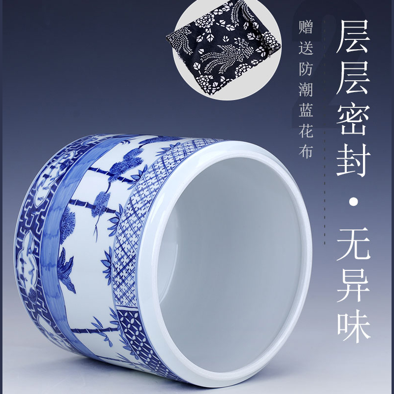 Blue and white porcelain tea pot 2 jins of ceramic containers of tea tea boxes of jingdezhen big tea urn