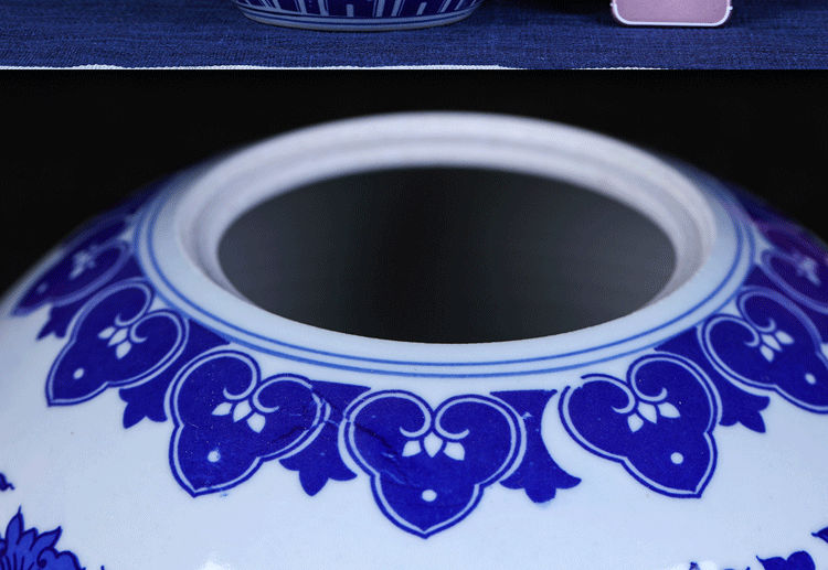 Jingdezhen ceramic tea pot large blue and white porcelain tea cylinder full manual sealing up POTS moistureproof tea set