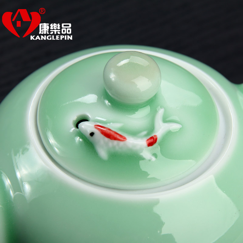 Recreational product household celadon single porcelain teapot kung fu tea tea tea set ceramic pot fish capacity of 270 ml