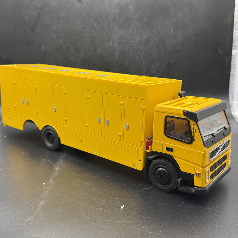 沃尔沃卡车的隐形守护者：尿素箱FM400