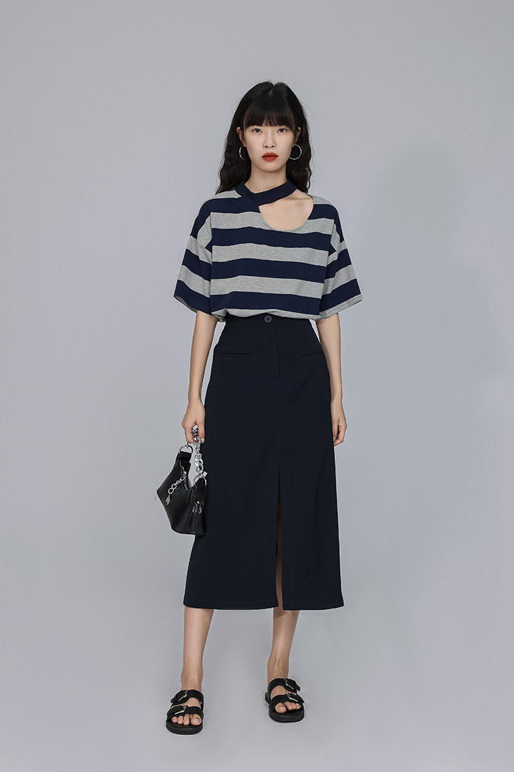 Стильные костюмы 「又巷」甜辣两件套裙2023年夏季新款条纹上衣搭开叉半身裙套装女