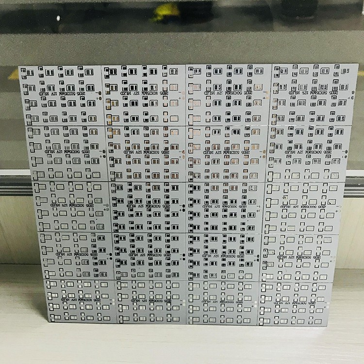 Dongxing par excellence pcb plus emergency custom LED aluminum base plate making circuit board set to make circuit Transcript small batch